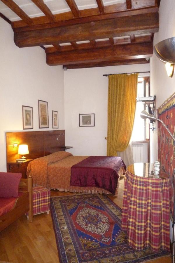 Appartement Residenza Mucha à Rome Chambre photo